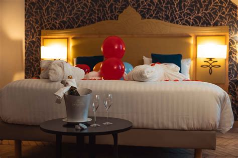Dreamcastle Hotel REVIEW: Experience Luxury Near Disneyland .